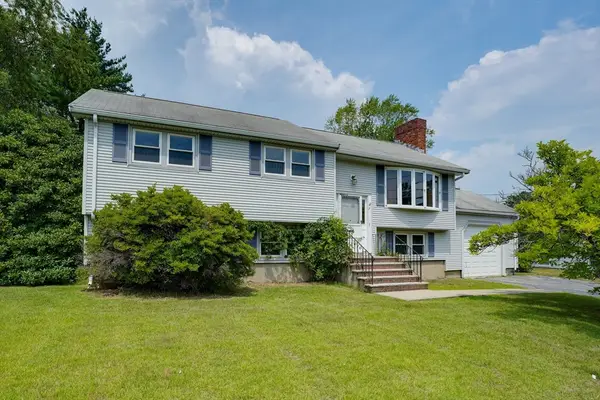 9 Eugene Rd, Burlington, MA 01803