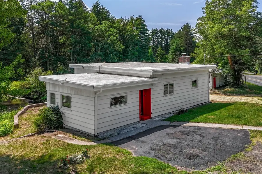 23 School Street, Granby, MA 01033 - #3
