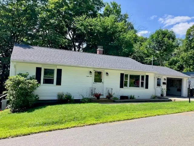 82 Walnut St, North Brookfield, MA 01535 - #1