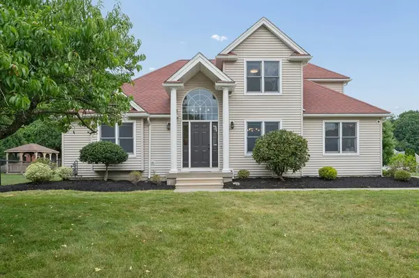 2 Brian Cir, Millbury, MA 01527