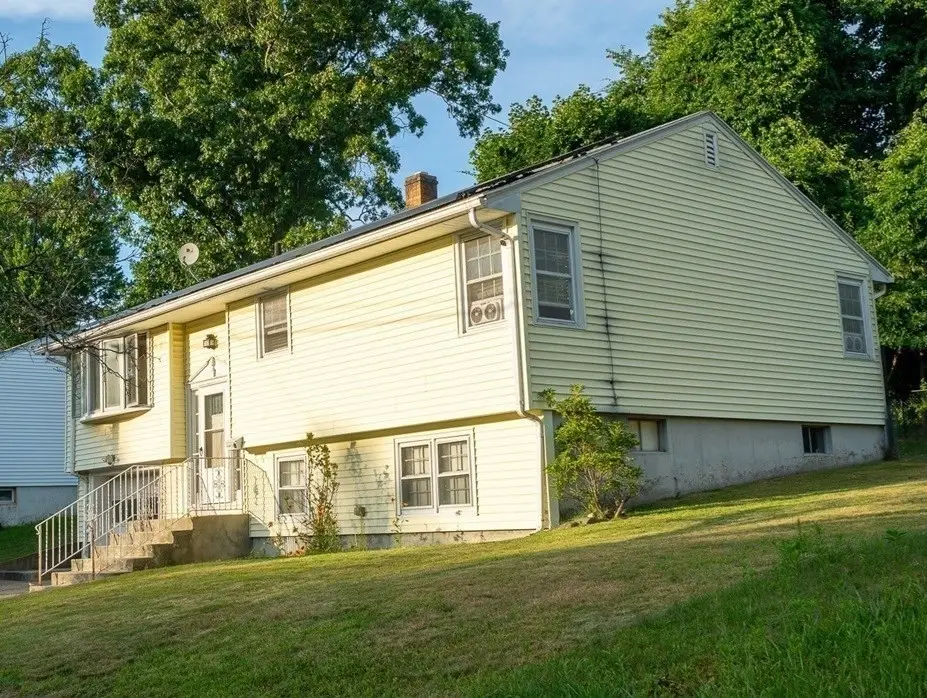 65 Harold St, Worcester, MA 01604 - #1