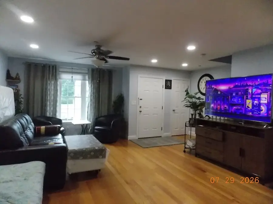 1 Paradise Ln #J3, Whitman, MA 02382 - #3