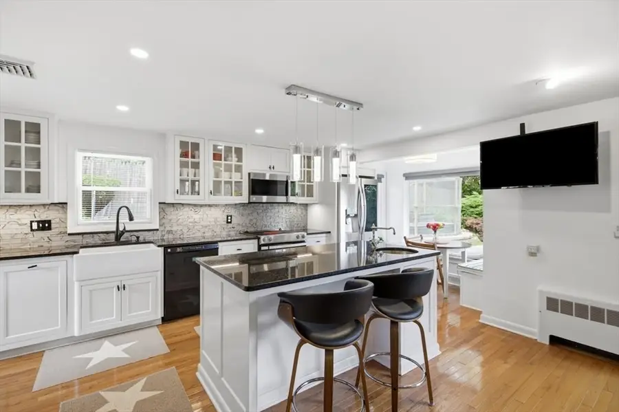 105 Hillside Dr, Barnstable Town, MA 02632 - #3
