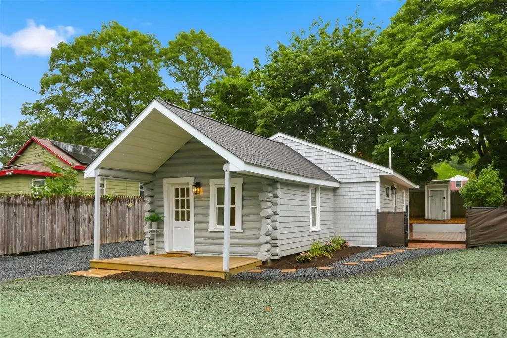 89 Milford St, Hanson, MA 02341 - #1