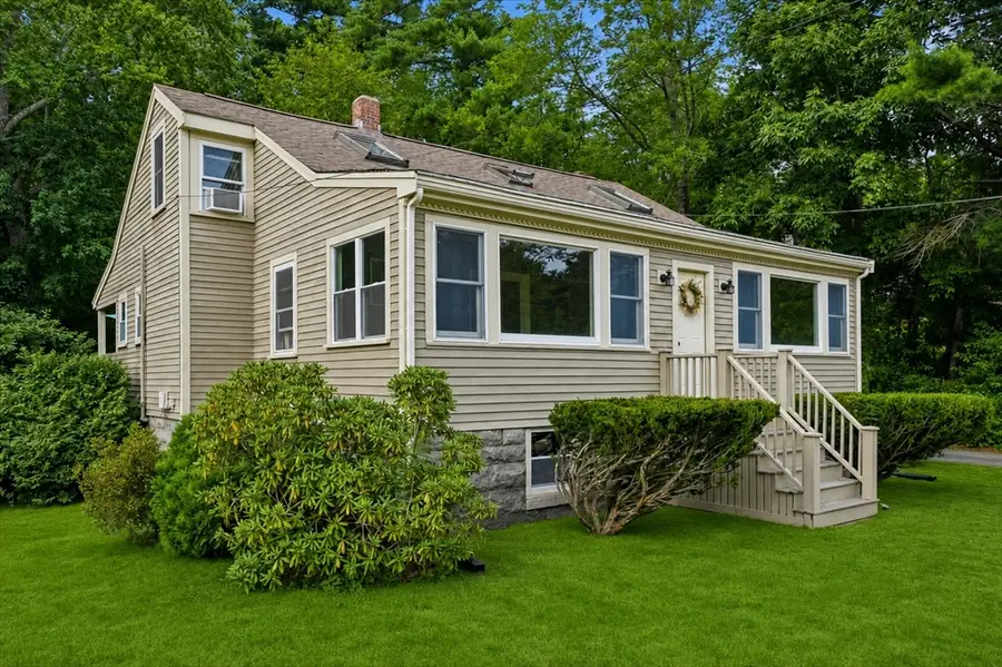 315 Maquan St, Hanson, MA 02341 - #2