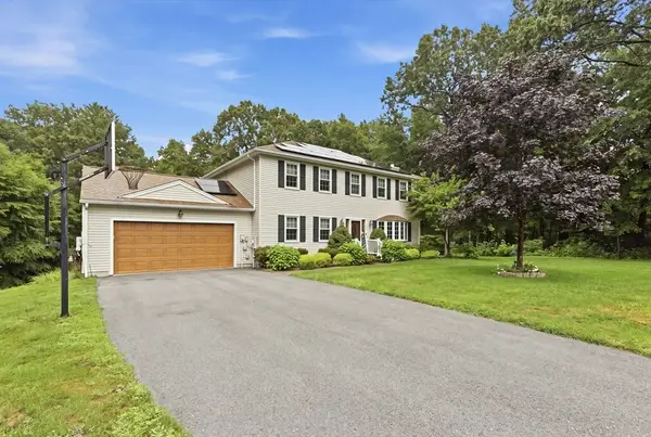 46 Jessica Pl, Agawam, MA 01030