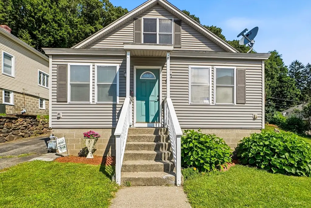 55 Chilmark St, Worcester, MA 01604 - #1