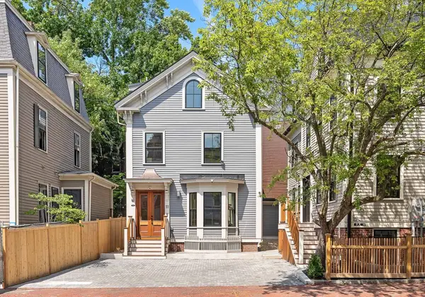 11 Mt. Auburn Street #11, Cambridge, MA 02138