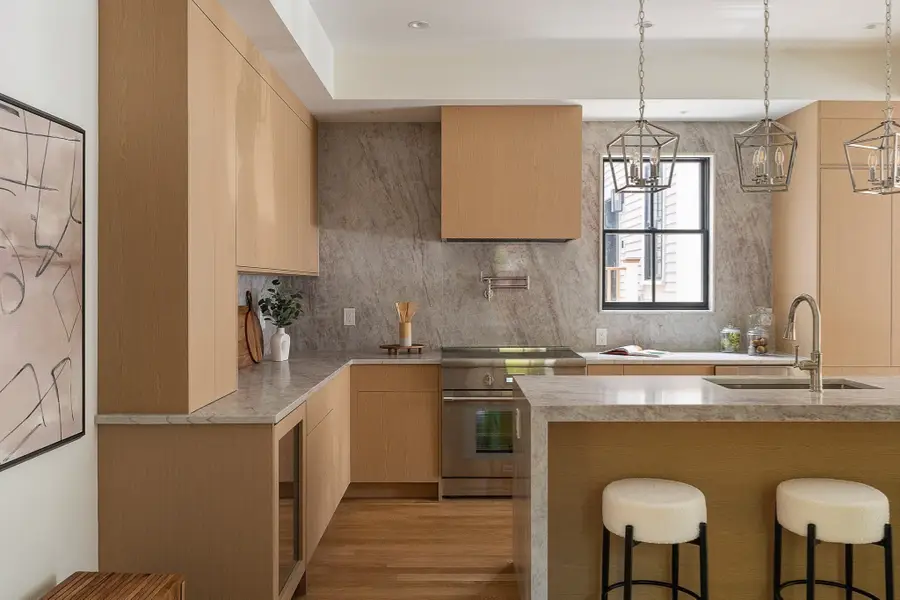 11 Mt. Auburn Street #11, Cambridge, MA 02138 - #3