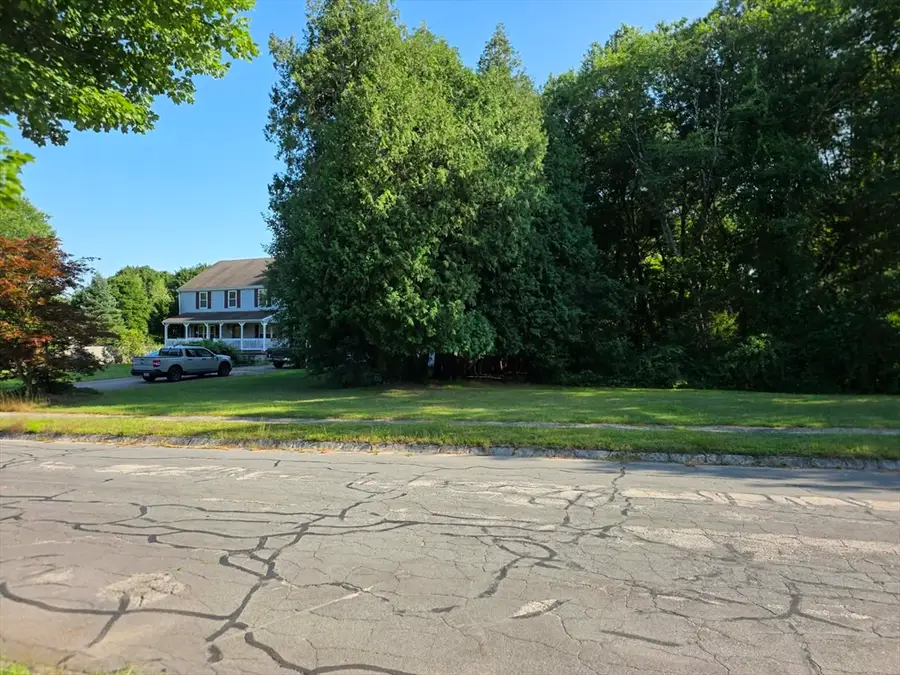 5 Spruce Street, Blackstone, MA 01504 - #3