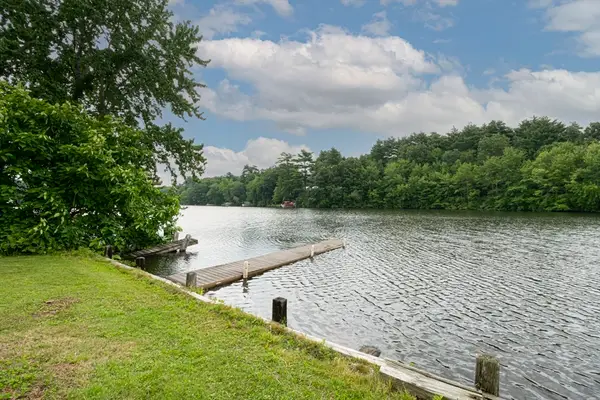 12 Fairground Rd, Sturbridge, MA 01566