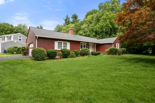 96 Birchwood Dr, Holden, MA 01520