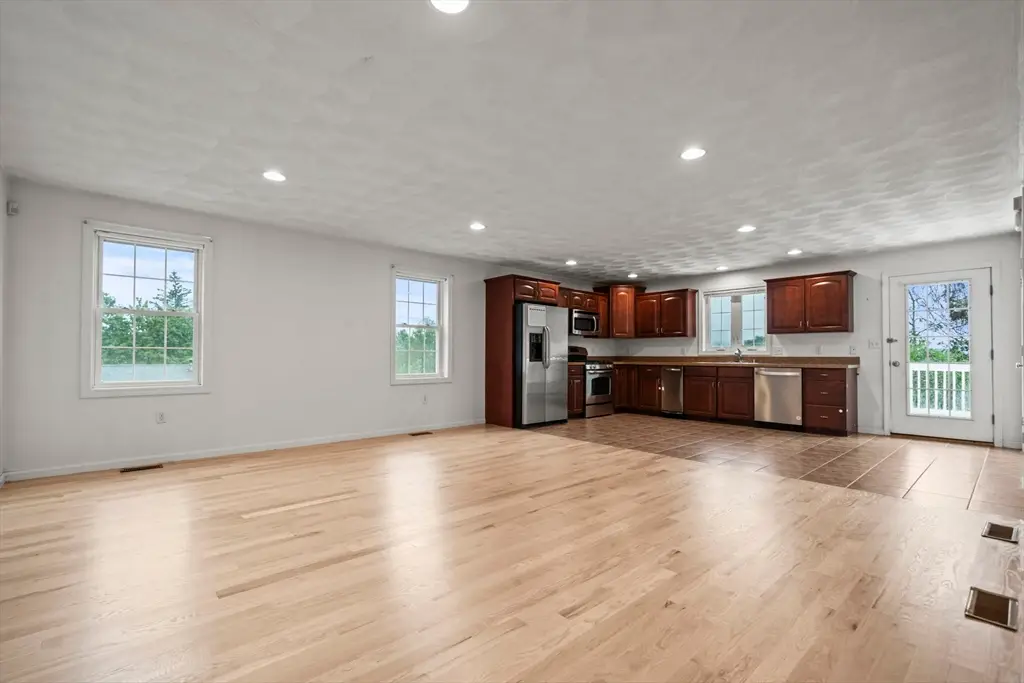 6 Fairlawn, Burlington, MA 01803 - #1