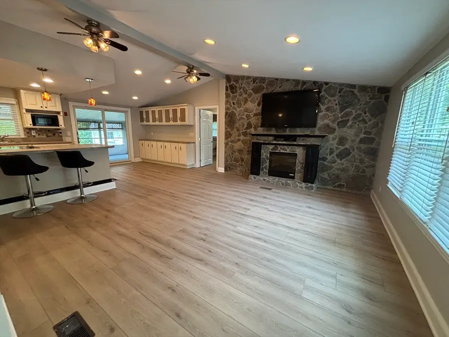 7-9 South Meadow Village #7, Carver, MA 02330 - #3