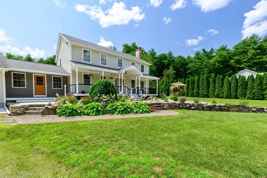 434 Batchelor St, Granby, MA 01033 - #2