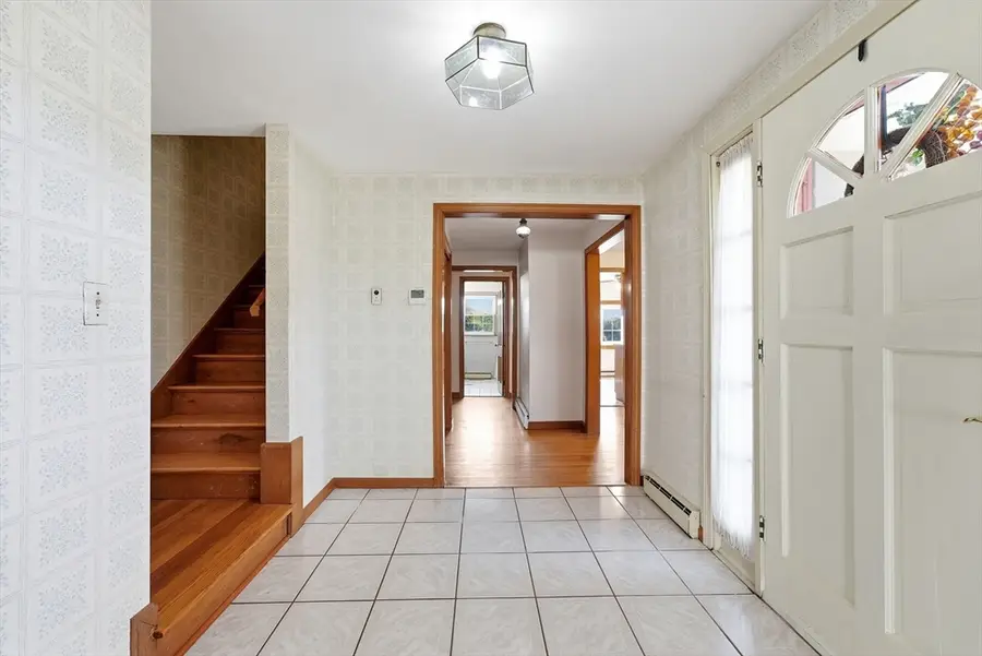 53 Laurence Drive, West Springfield, MA 01089 - #3