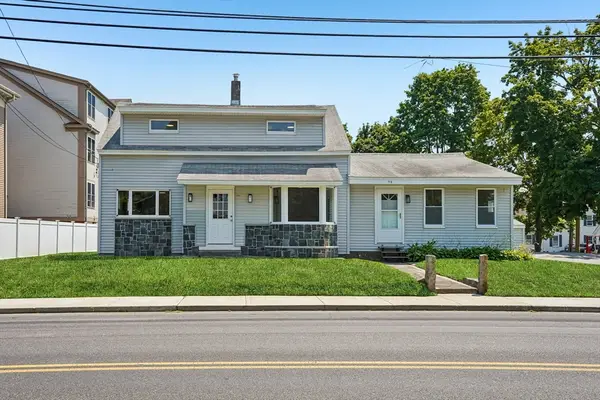 59 Hartford Ave E, Uxbridge, MA 01569
