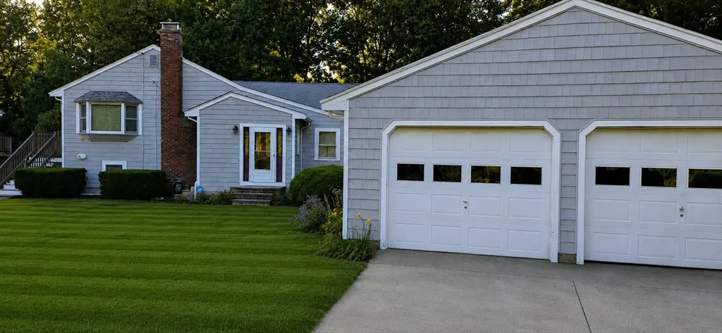 40 Border Rd, Holbrook, MA 02343 - #1