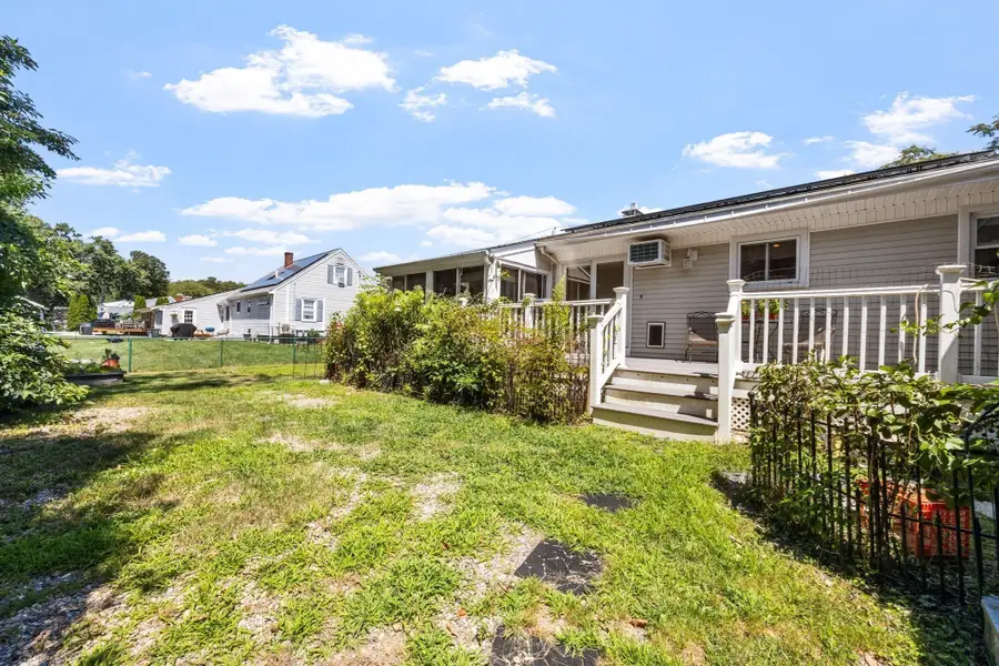 55 Evans St, Somerset, MA 02726 - #3