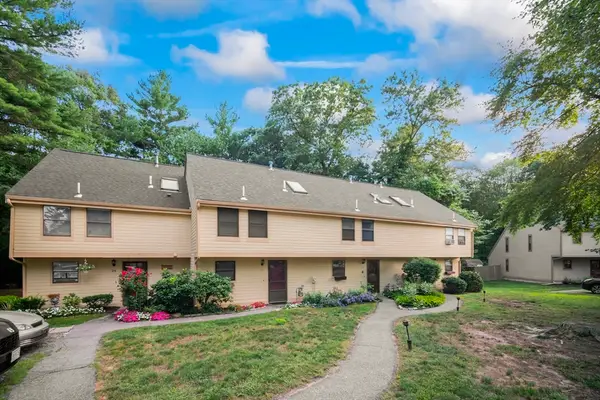 26 Greenwood Village St #26, Easton, MA 02334