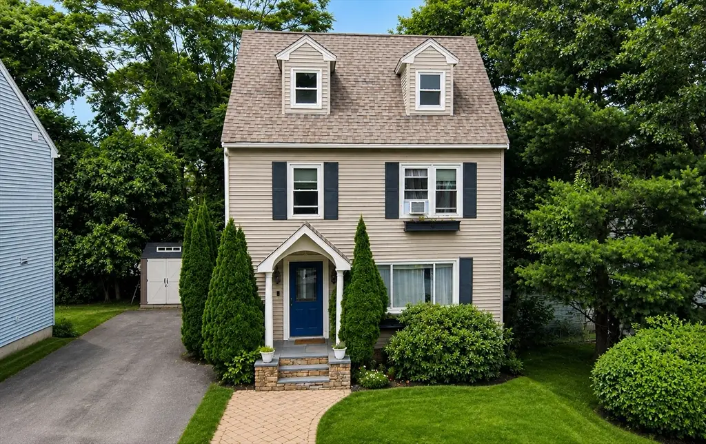14 Loyola Cir, Boston, MA 02132 - #1