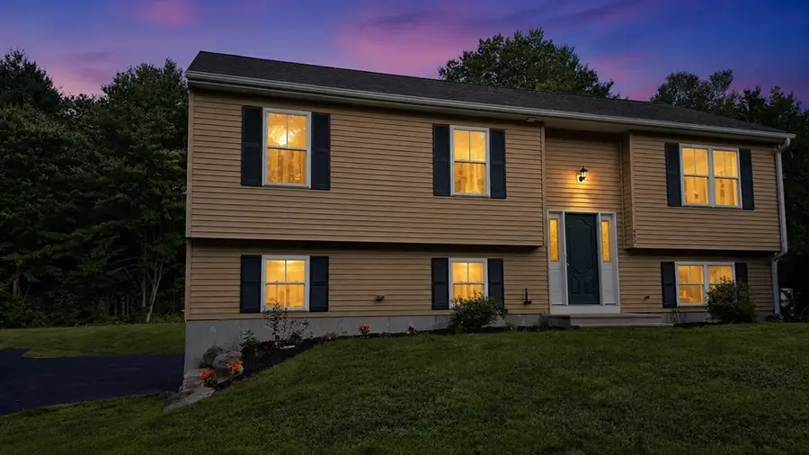 453 Howe Street, East Brookfield, MA 01515 - #2