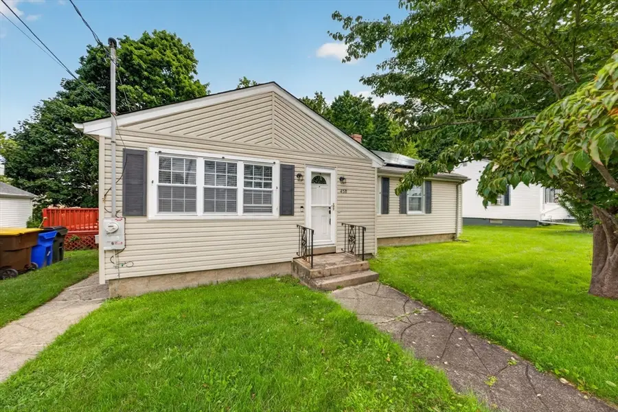 458 Orswell St, Fall River, MA 02721 - #3