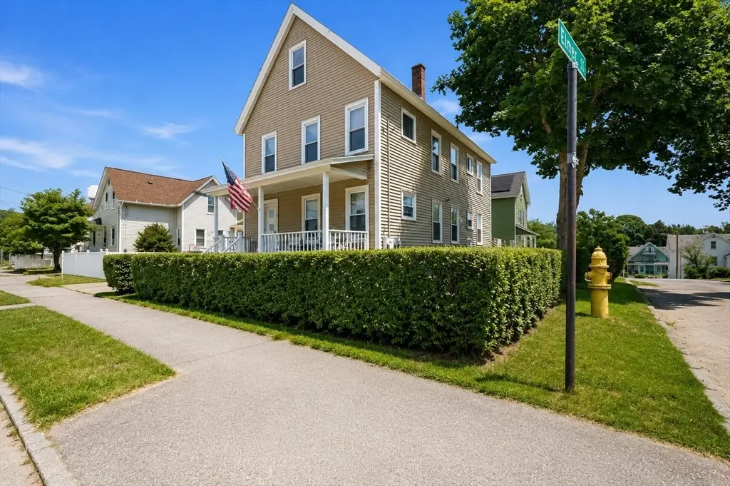 18 Ball St, Worcester, MA 01603 - #1