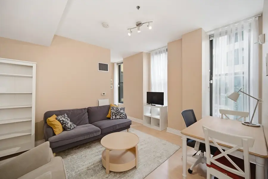 4 Charlesgate E #107, Boston, MA 02215 - #2