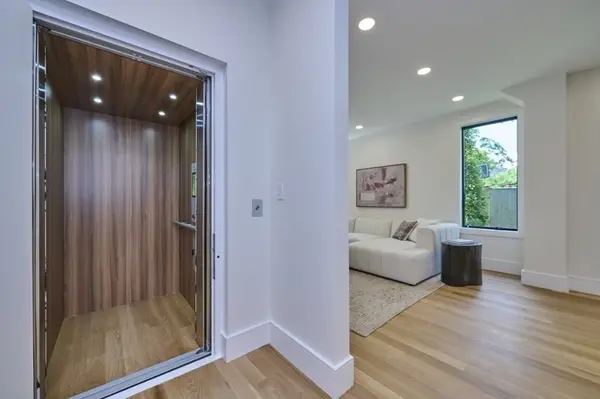 123 Fuller #B, Brookline, MA 02446