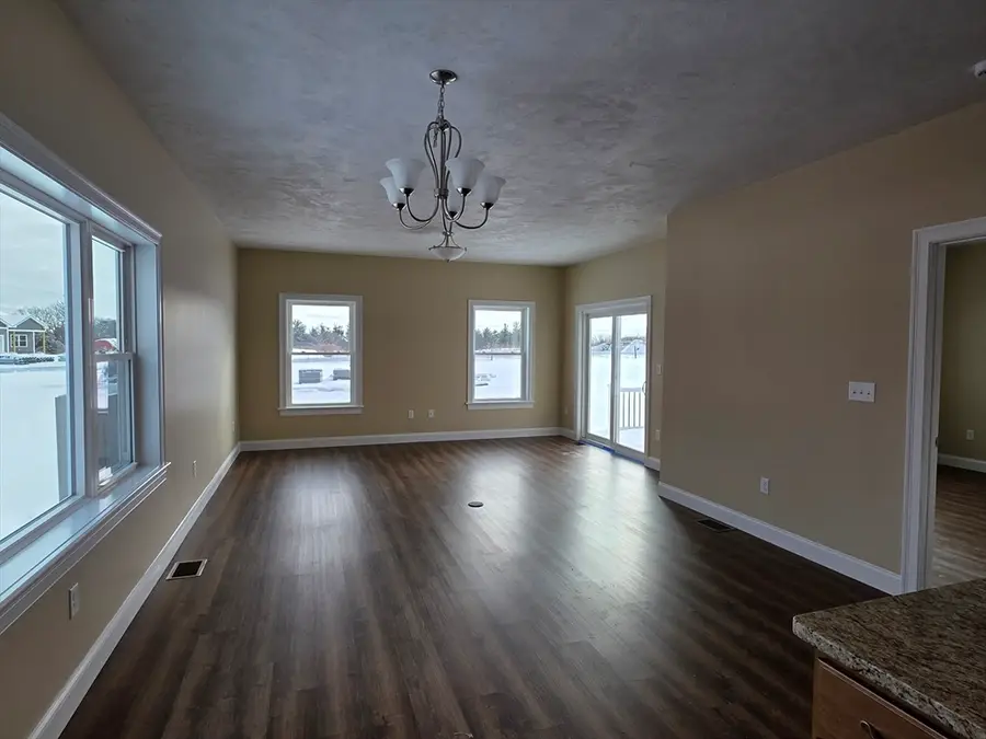 19 Fidelity Drive #72, Rutland, MA 01543 - #3
