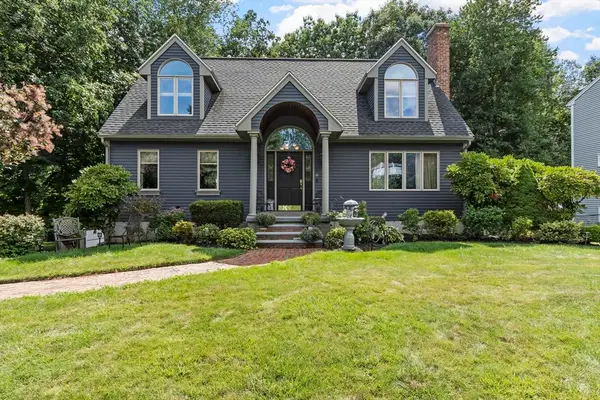 17 Sycamore Drive, Rutland, MA 01543