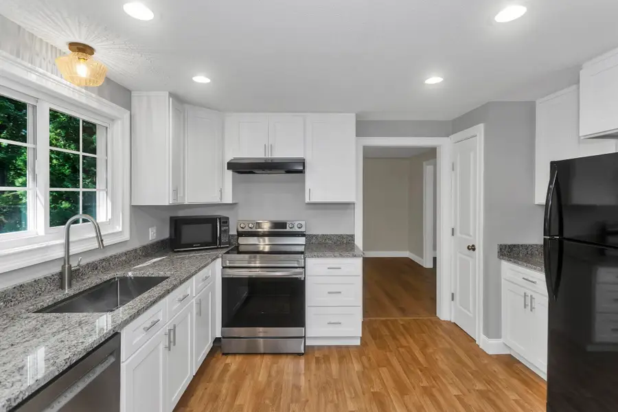 127 Szetela Drive, Chicopee, MA 01013 - #2