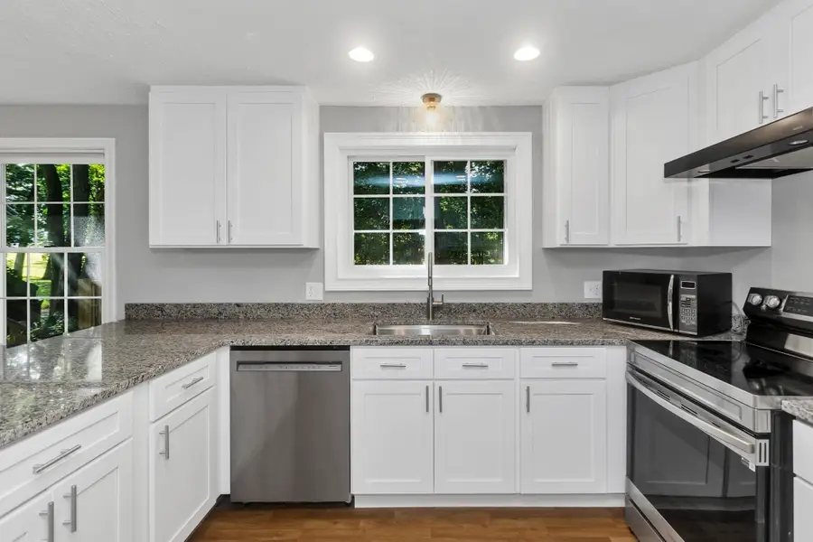 127 Szetela Drive, Chicopee, MA 01013 - #3