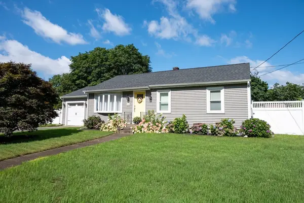 512 Central Avenue, Seekonk, MA 02771