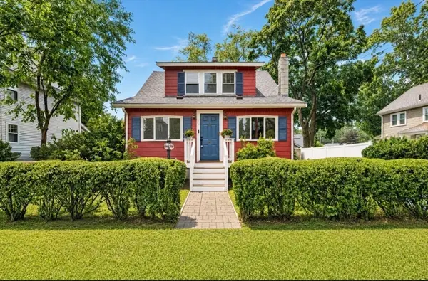 18 Fales Rd, Dedham, MA 02026