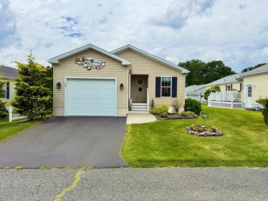 34 Sunrise Lane, Chicopee, MA 01020 - #2