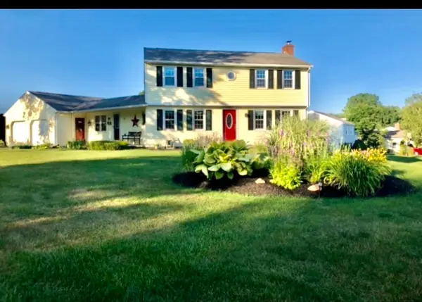 9 Stony Hill Rd, Agawam, MA 01030