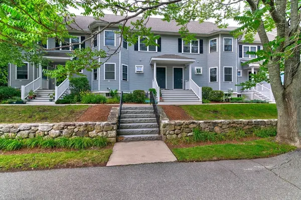 50 Desmoines Rd #A3, Quincy, MA 02169