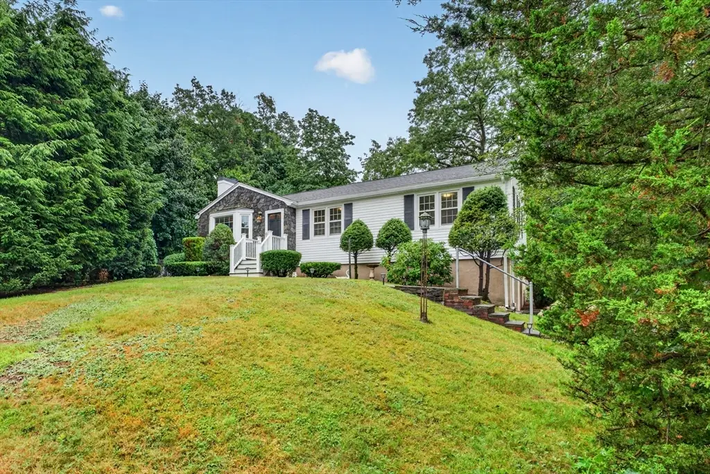25 Gray Ter, Bedford, MA 01730 - #1
