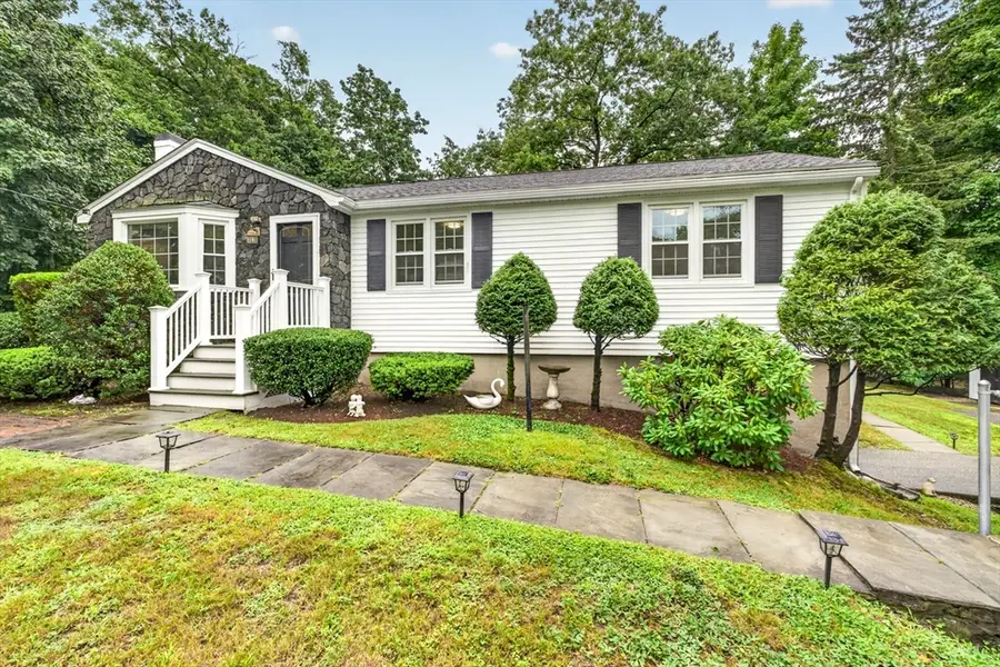25 Gray Ter, Bedford, MA 01730 - #2