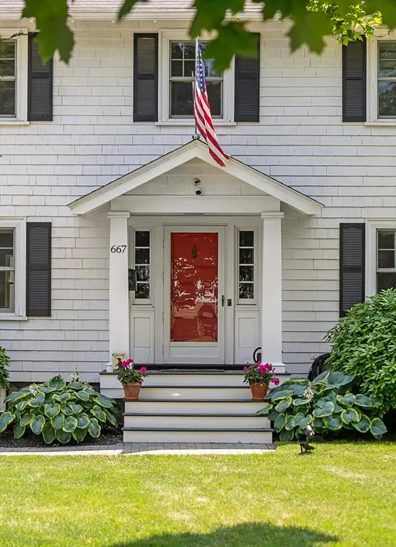 667 Salem St, Lynnfield, MA 01940 - #2