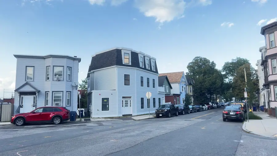 806 Saratoga, Boston, MA 02128 - #3