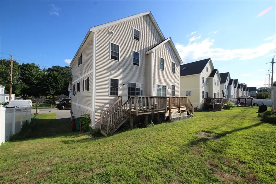 99 Manchester St #A, Lowell, MA 01852 - #3