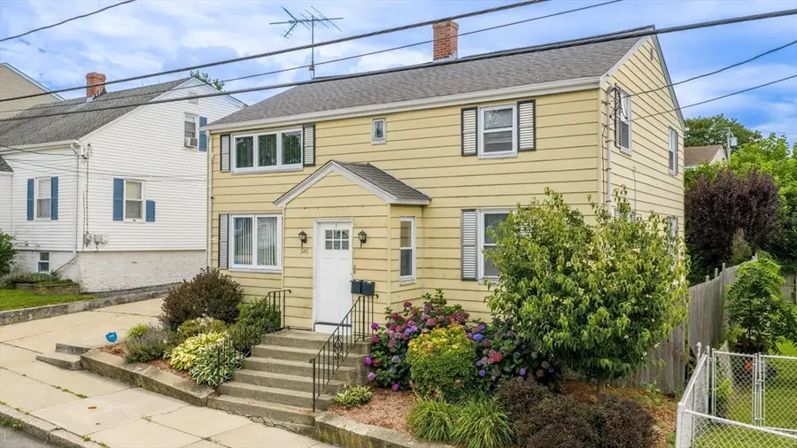 541 Woodman St, Fall River, MA 02724 - #2