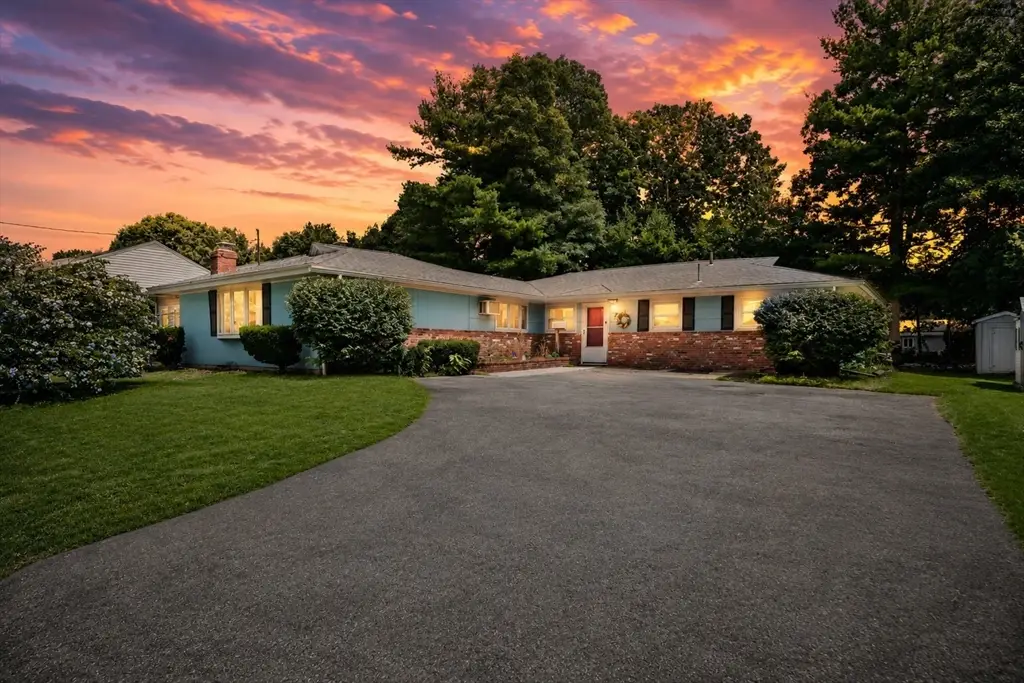 7 Pocahontas Dr, Peabody, MA 01960 - #1