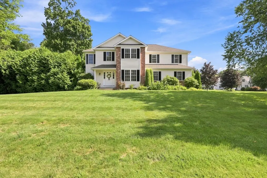 32 Waterford Dr, Westfield, MA 01085 - #1