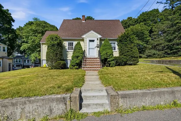 18 Tyler St, Boston, MA 02136