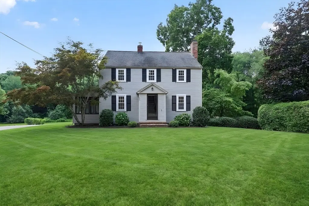 124 Hobart St, Hingham, MA 02043 - #1