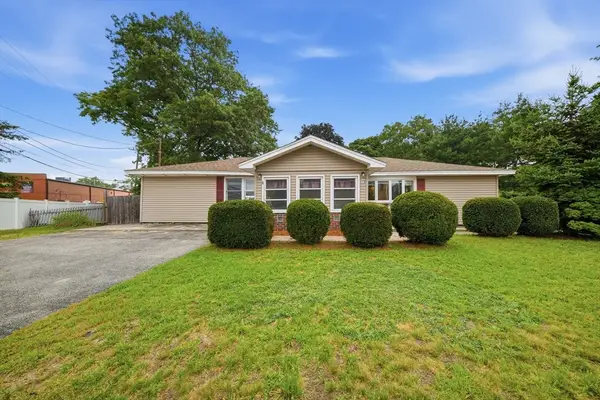 218 Stedman St, Lowell, MA 01851